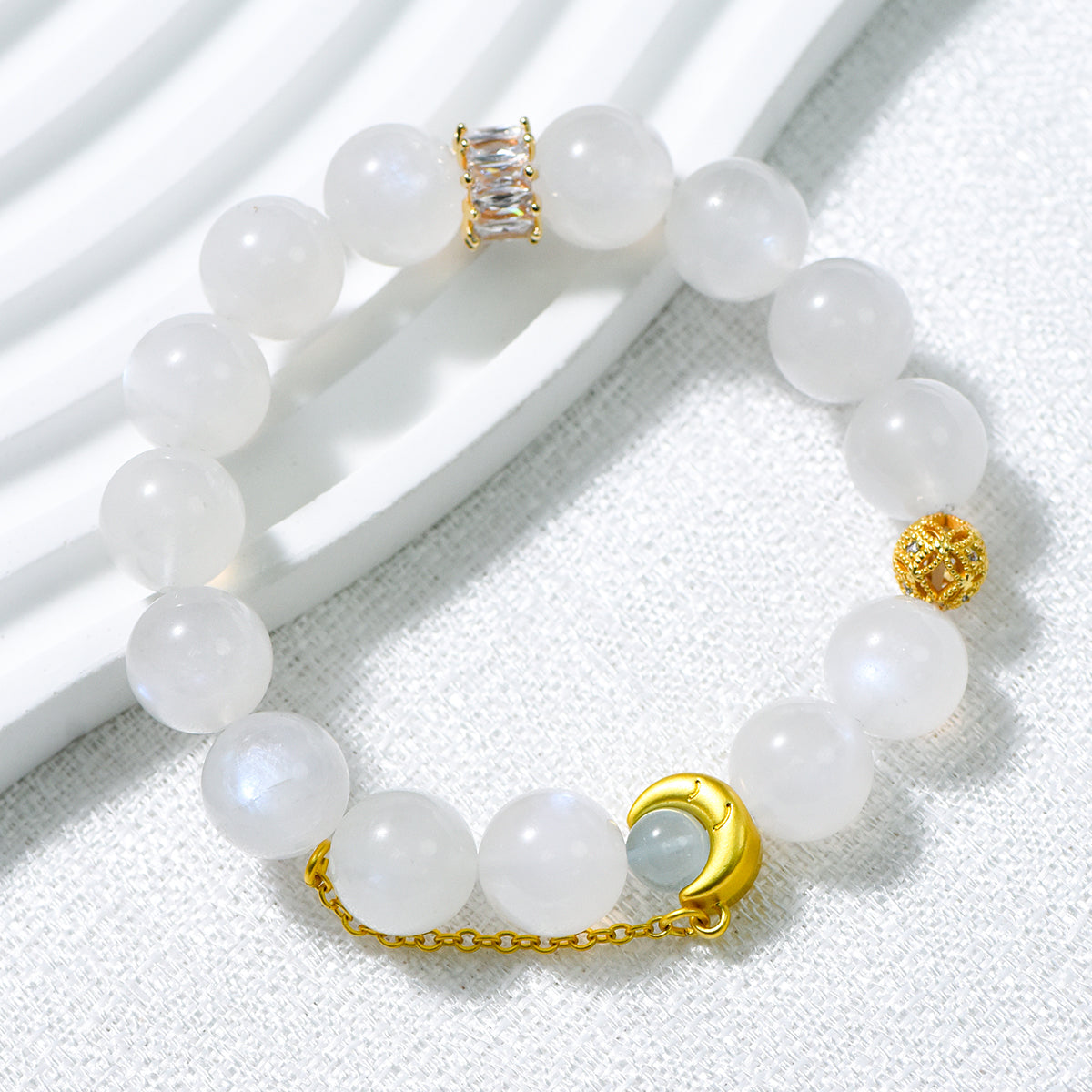 Moonstone Bracelet Moon Over the Sea (Light Luxury Series)