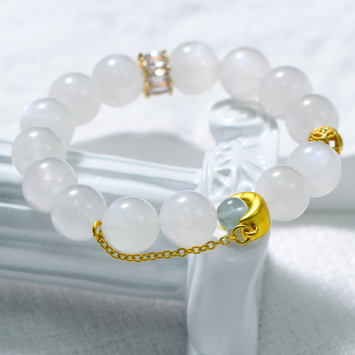 Moonstone Bracelet Moon Over the Sea (Light Luxury Series)