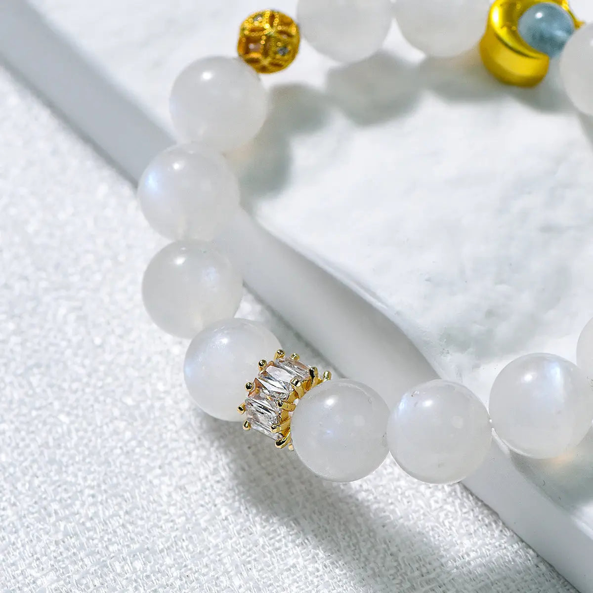 Moonstone Bracelet Moon Over the Sea (Light Luxury Series) My Store