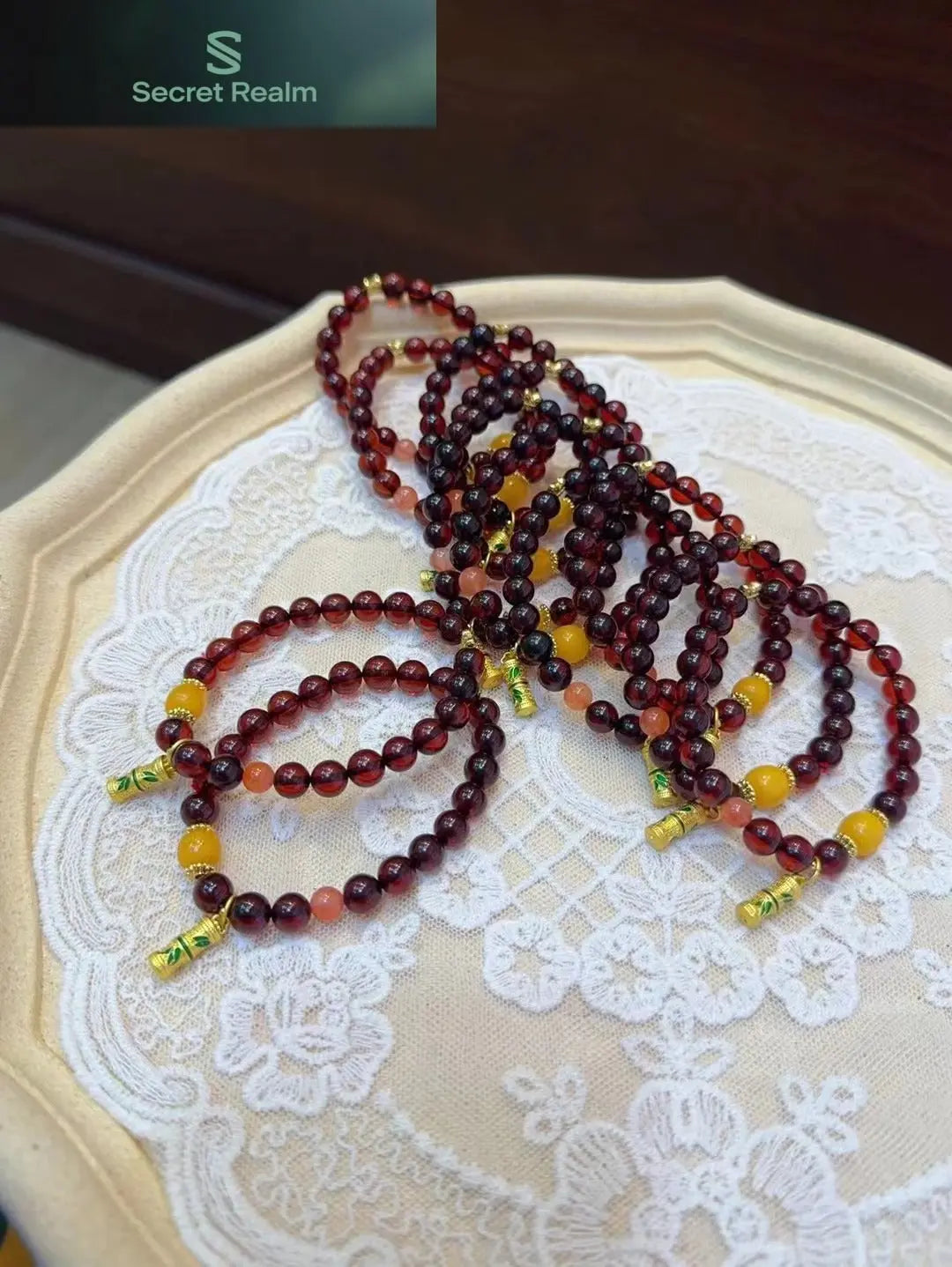 Natural blood amber bracelet (light luxury series) My Store