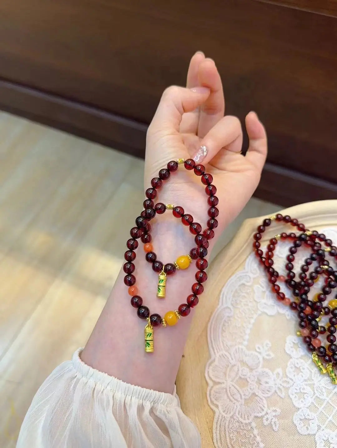 Natural blood amber bracelet (light luxury series) My Store