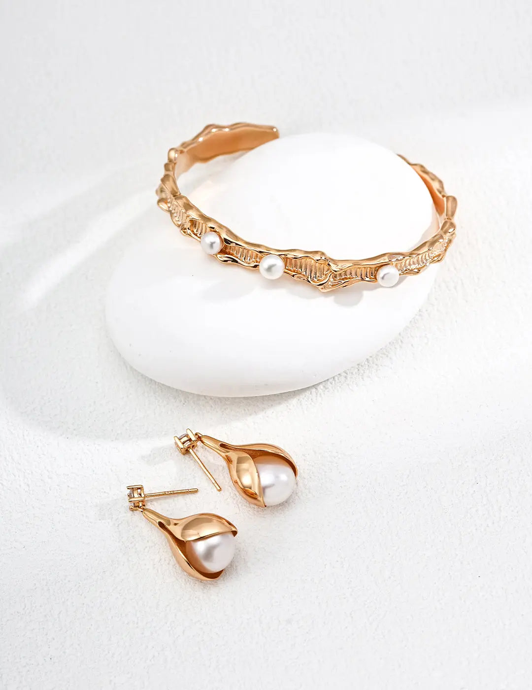 S925 silver vintage natural shiny pearl zircon earrings Secret Realm