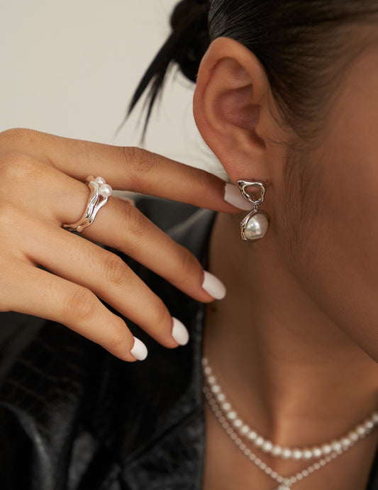 Sterling silver pearl ring