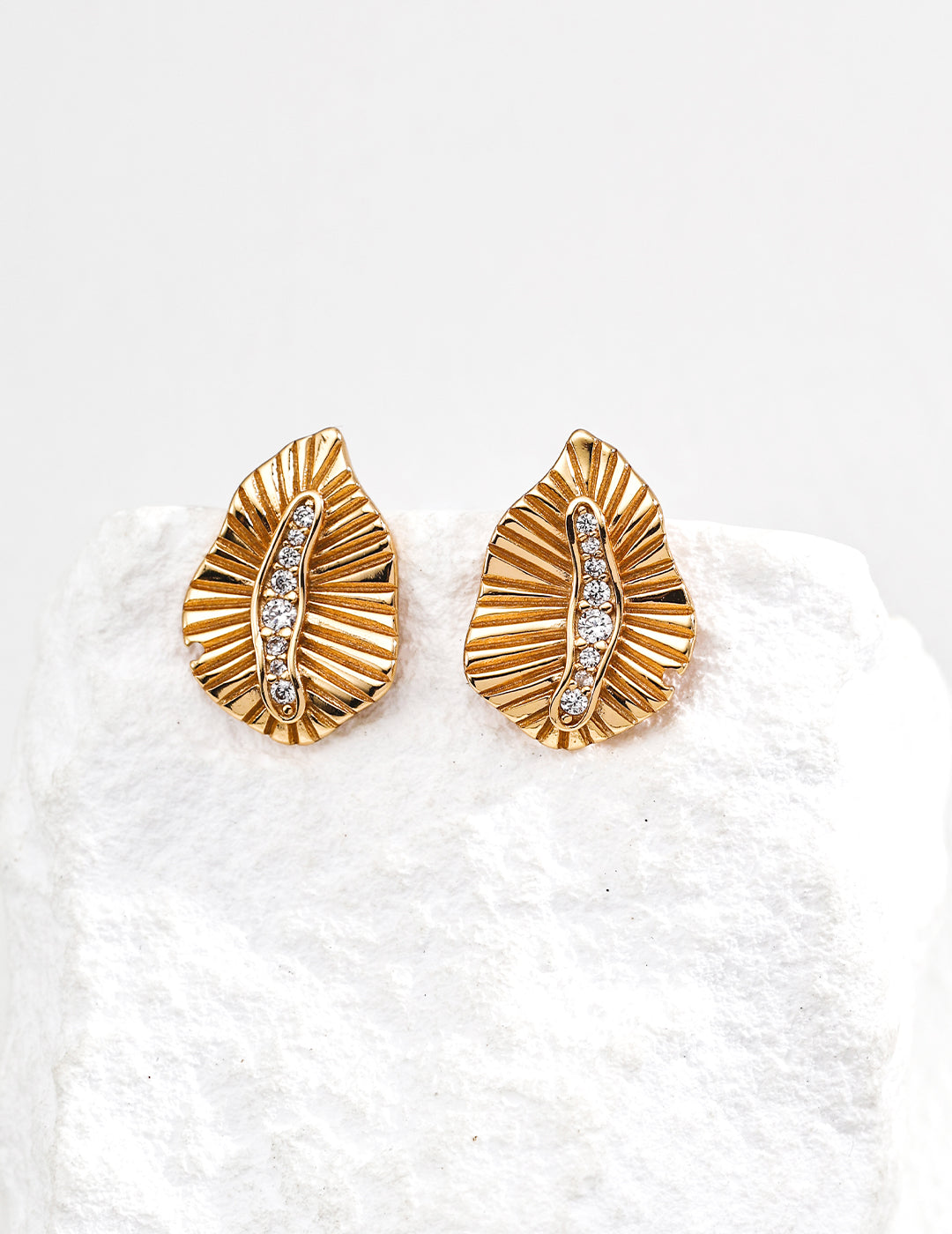 S925 silver vintage zircon earrings