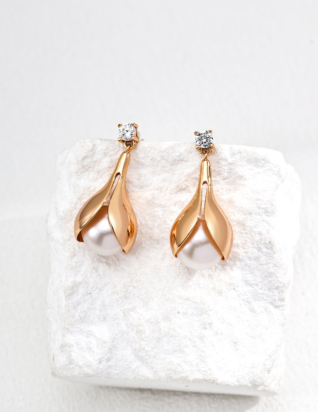 S925 silver vintage natural shiny pearl zircon earrings